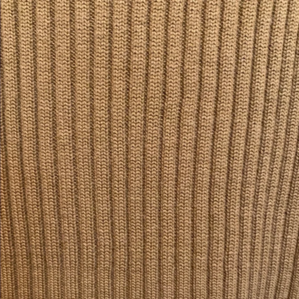 BCBG Vest with Buckle Detail - Picture 6 of 9